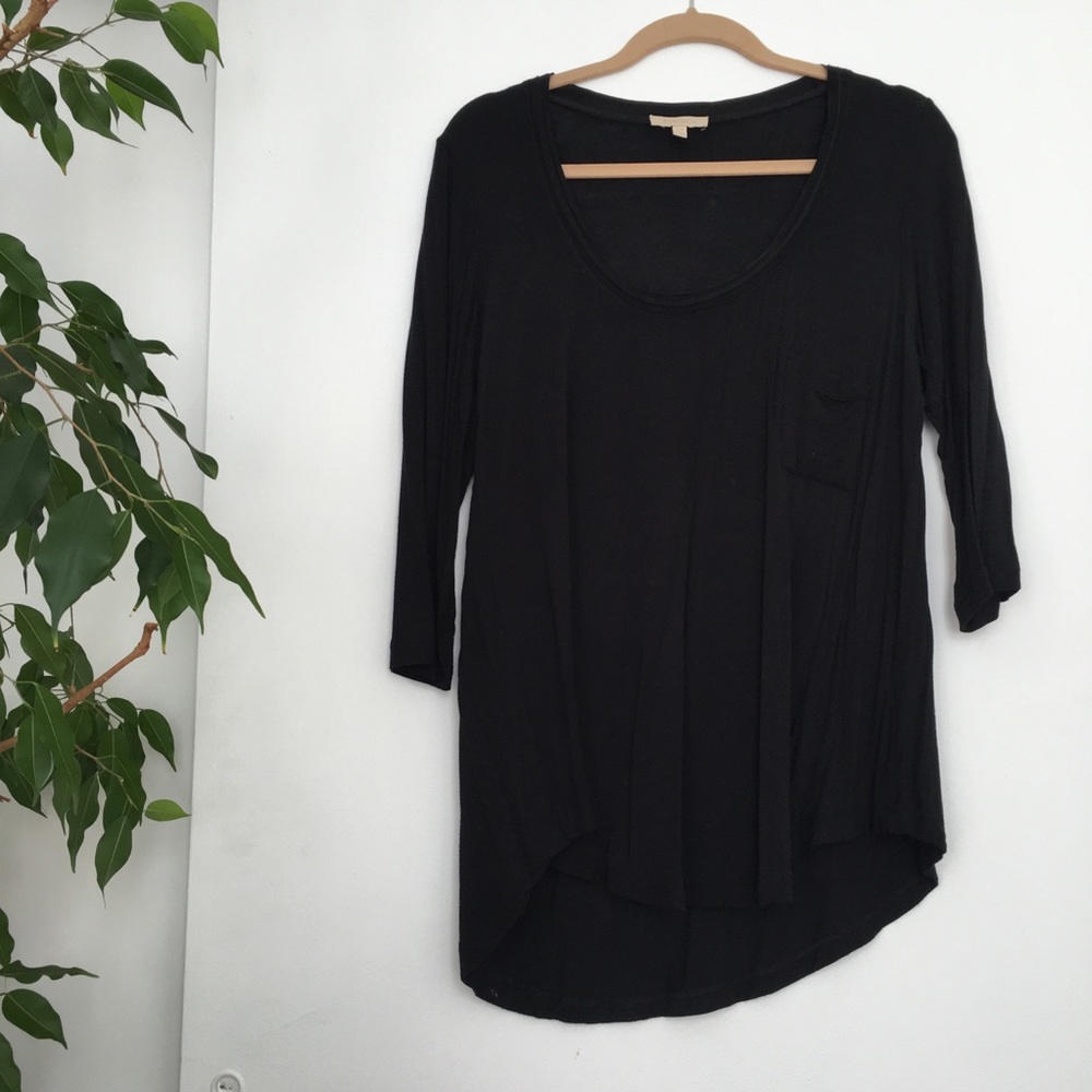 Super soft black slouchy pocket t-shirt